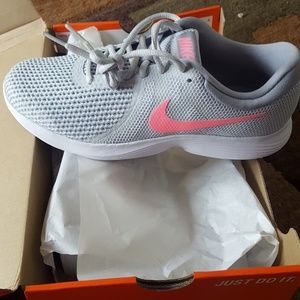 Womens nike revolution sneakers
